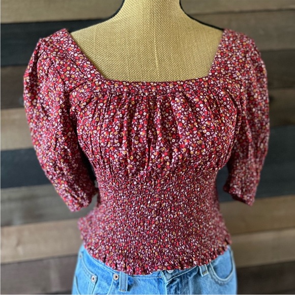 Universal Thread Puff Elbow Sleeve Smocked Fitted Floral Blouse Cottagecore - Picture 6 of 7